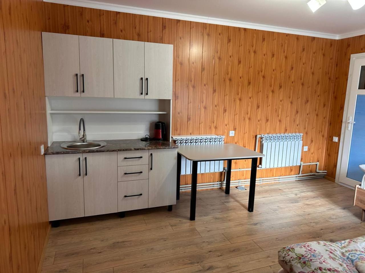 Pamko Bed and Breakfast Naryn Eksteriør billede